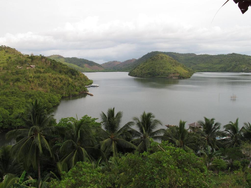 Coral Bay Beach And Dive Resort Busuanga Exteriör bild